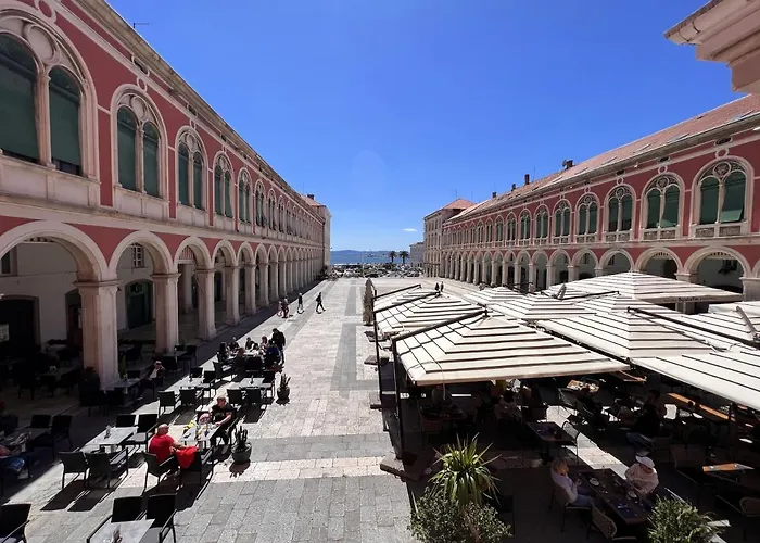 On The Square Apartment Split