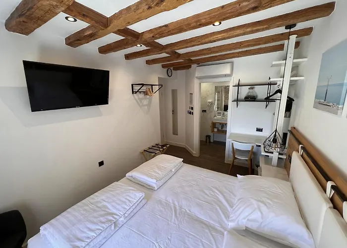 On The Square Apartment Split