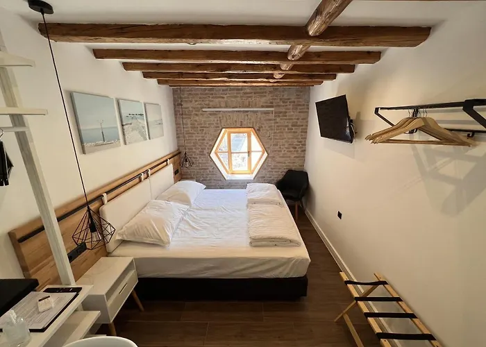 On The Square Apartment Split